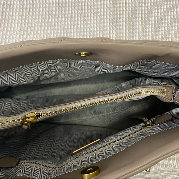 Tory Burch Tan Handbag - Picture 7 of 8